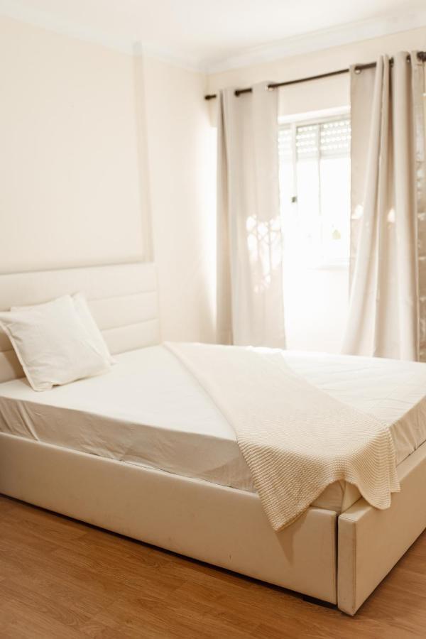 لوريس Apartment In Lisbon With 3 Bedroom Cozy Experience المظهر الخارجي الصورة